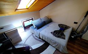 Low Budget Apartment With Breakfast #3